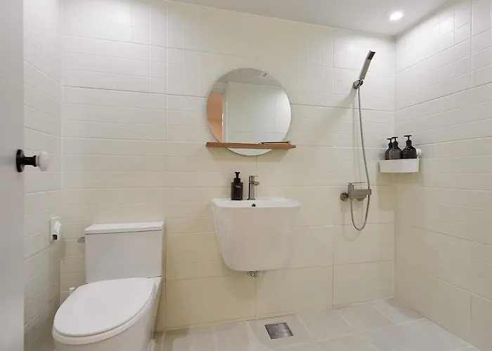 New Special,3min Walk To Gwangalli Drone Show,new Accommodation,free Luggage Storage,washer And Dryer Available,ott,drip Bag Coffee