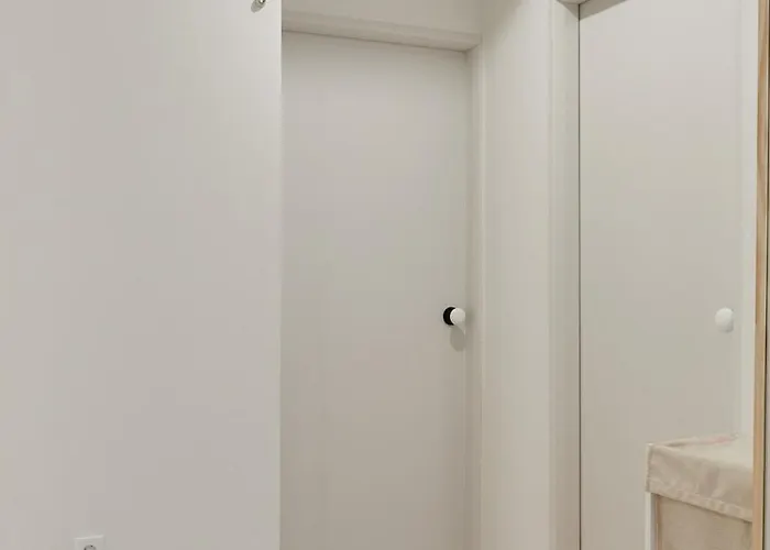 New Special,3min Walk To Gwangalli Drone Show,new Accommodation,free Luggage Storage,washer And Dryer Available,ott,drip Bag Coffee Apartment